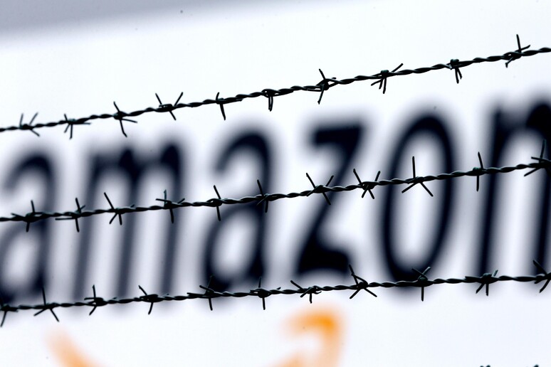Accordo con Entrate. Amazon paga 100 milioni tasse © ANSA/AP
