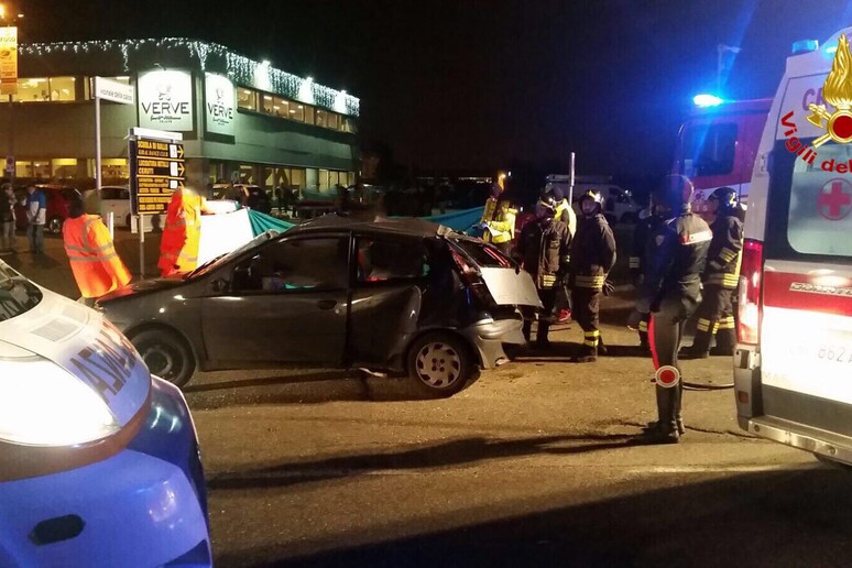 Incidenti stradali: tre giovani morti a Saronno - RIPRODUZIONE RISERVATA