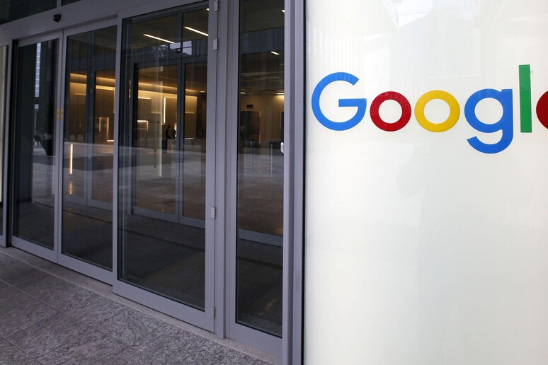 Google: lotta a contenuti offensivi, in 10mila li segnaleranno - RIPRODUZIONE RISERVATA