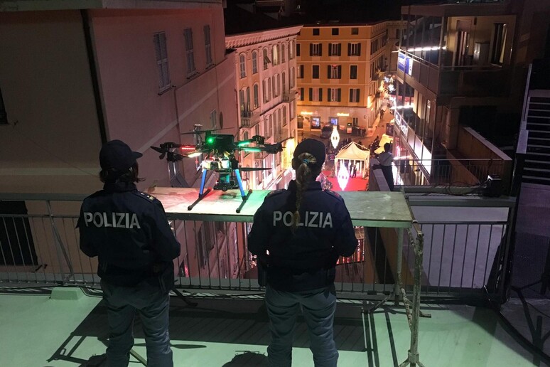 Sanremo, Polizia -     RIPRODUZIONE RISERVATA