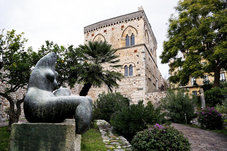 Il palazzo dei Duchi di Santo Stefano - RIPRODUZIONE RISERVATA