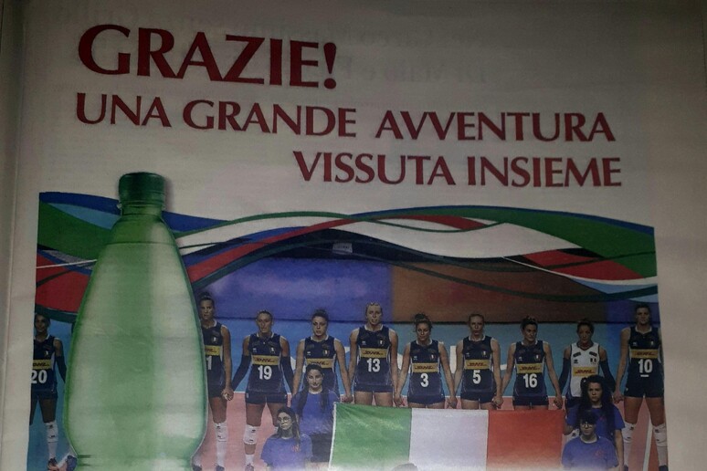 Proteste social su Uliveto,  'foto Nazionale volley razzista ' - RIPRODUZIONE RISERVATA