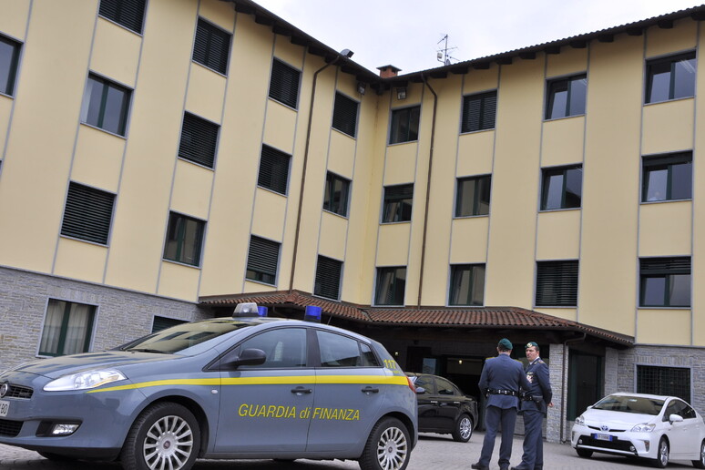 Aosta, guardia di finanza - RIPRODUZIONE RISERVATA