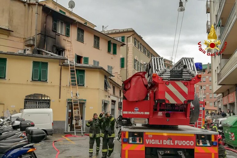 Incendio in appartamento a Nervi - RIPRODUZIONE RISERVATA