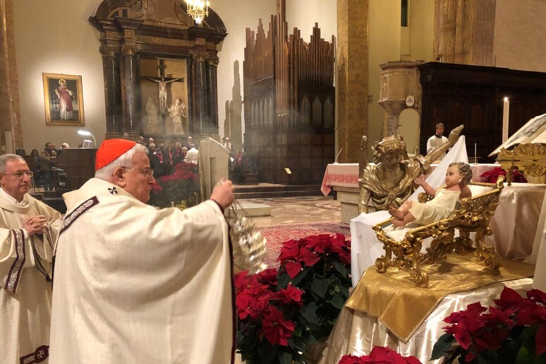 Perugia: Celebrata dal cardinale Bassetti la messa della Notte di Natale nella cattedrale di San Lorenzo - RIPRODUZIONE RISERVATA