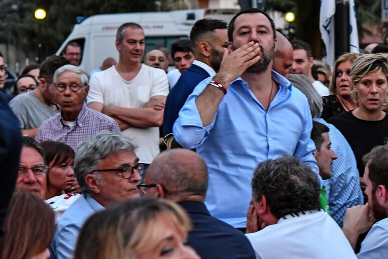 Il ministro dell 'Interno Matteo Salvini partecipa alla Festa della Lega, Caravaggio (Bergamo) - RIPRODUZIONE RISERVATA