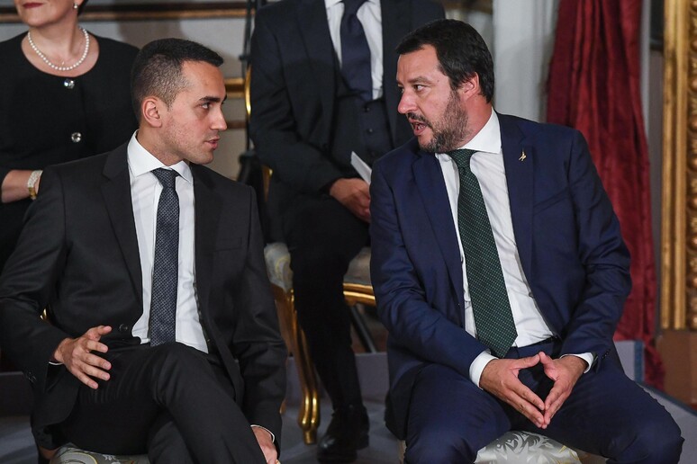 Matteo Salvini (D) e Luigi Di Maio  (archivio) - RIPRODUZIONE RISERVATA
