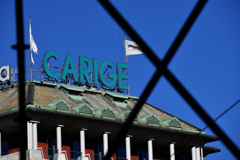 Un aimmagine della sede di Carige a Genova - RIPRODUZIONE RISERVATA