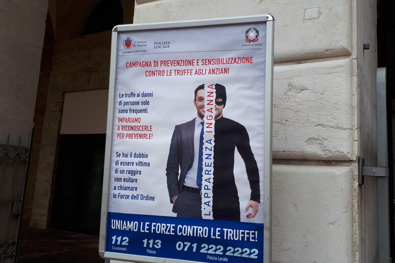 - RIPRODUZIONE RISERVATA