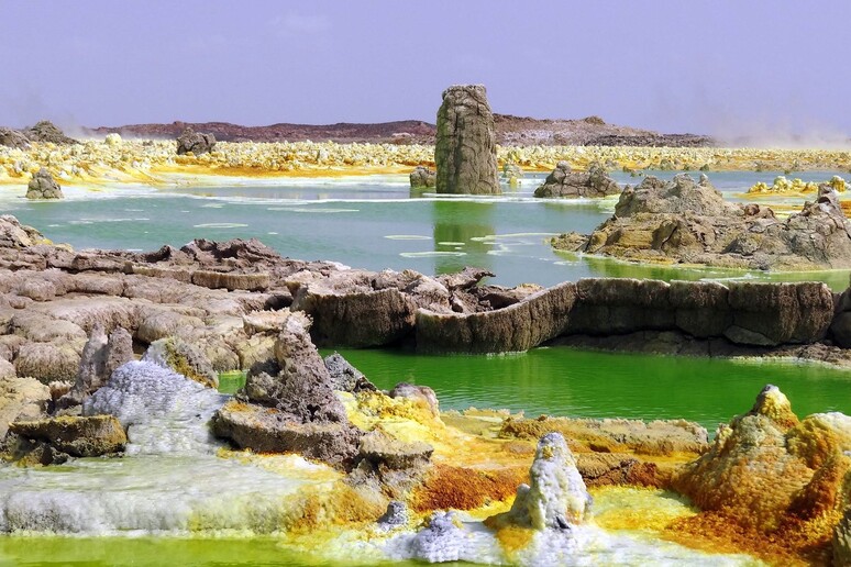 Nonostante siano ricche di acqua, le sorgenti heotermali di Dallol, in Etiopia, sono prive di vita (fonte:  Puri López-García) - RIPRODUZIONE RISERVATA