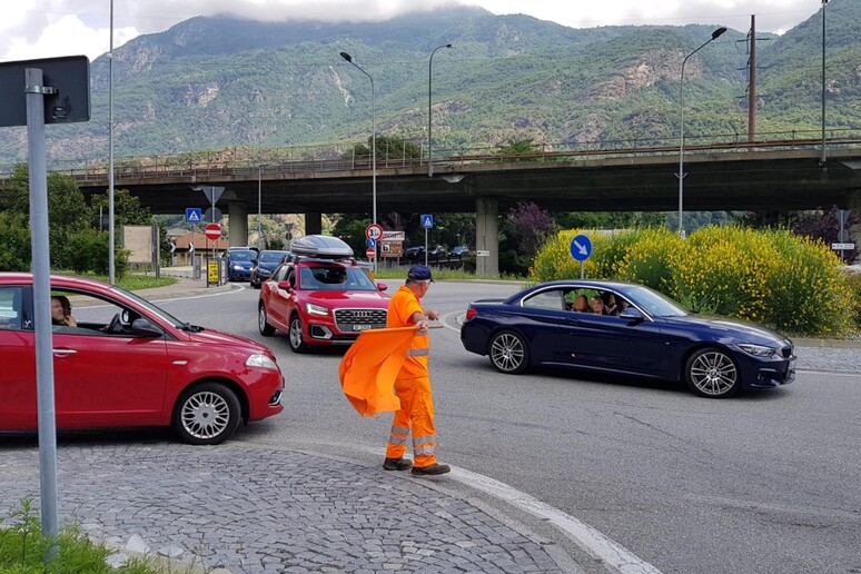 - RIPRODUZIONE RISERVATA