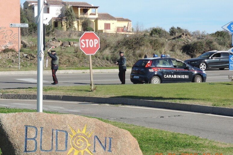 Carabinieri Budoni -     RIPRODUZIONE RISERVATA