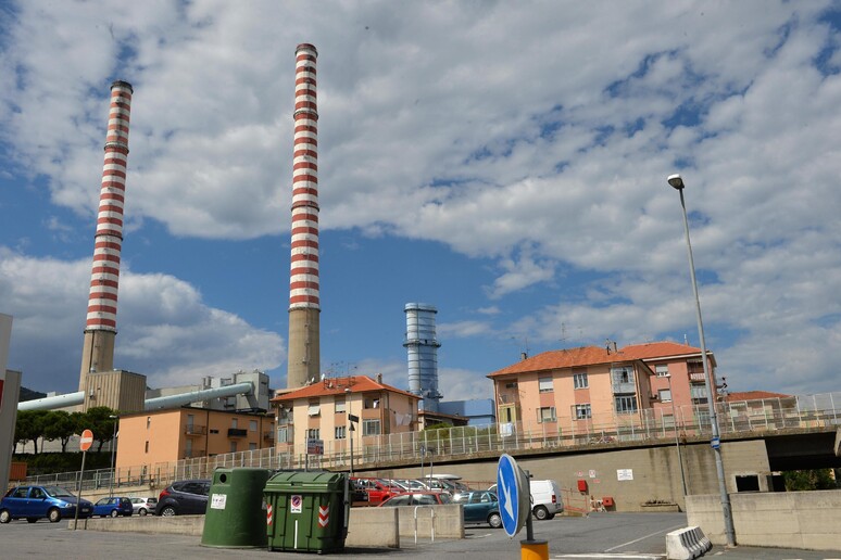 ENERGIA: STOP AL CARBONE - RIPRODUZIONE RISERVATA