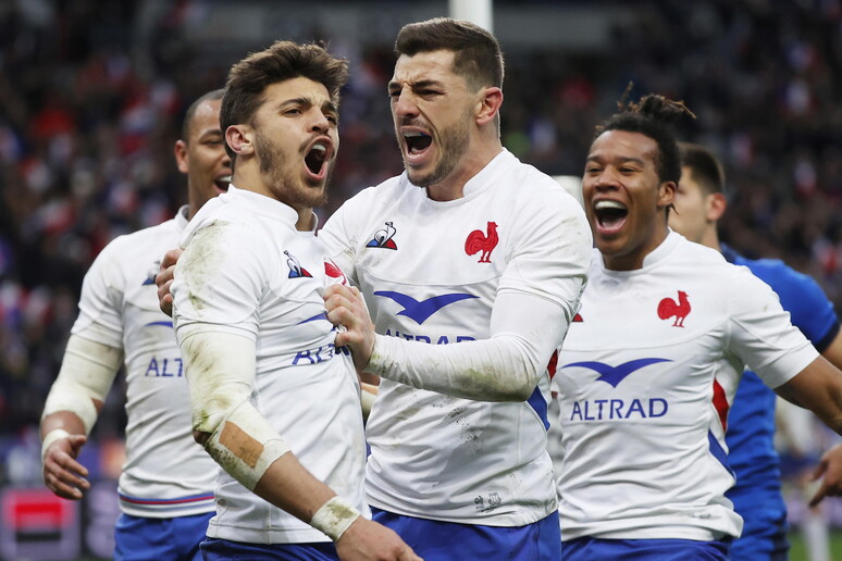 La squadra francese di rugby durante il match Francia-Italia del Sei Nazioni © ANSA/EPA