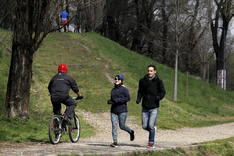 - RIPRODUZIONE RISERVATA