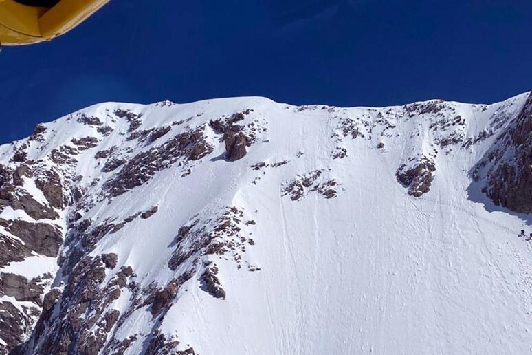 Cade su Mont Dolent, morto snowboarder. Precipita durante di - RIPRODUZIONE RISERVATA