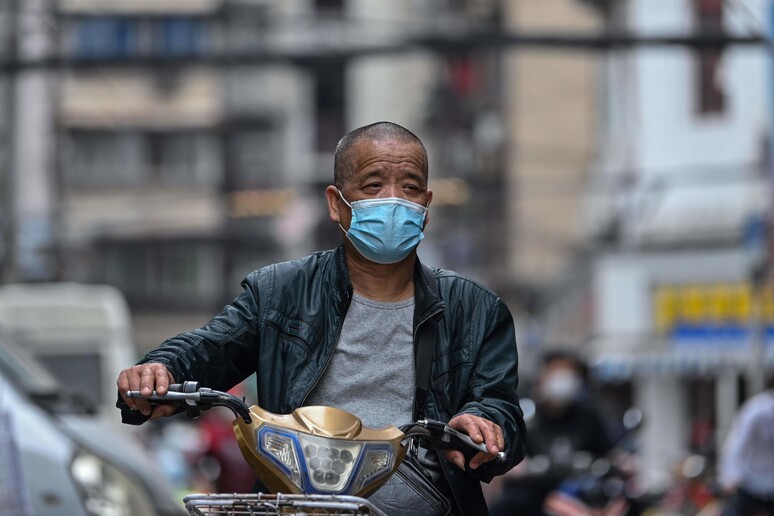 Wuhan (Photo by Hector  RETAMAL / AFP) © ANSA/AFP