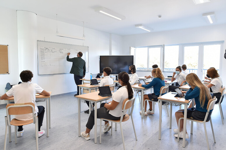 Scuola: sondaggio, ripresa preoccupa 7 genitori su 10 - RIPRODUZIONE RISERVATA