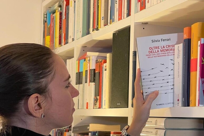 Silvia Ferrari, libro su Giorno della Menoria - RIPRODUZIONE RISERVATA