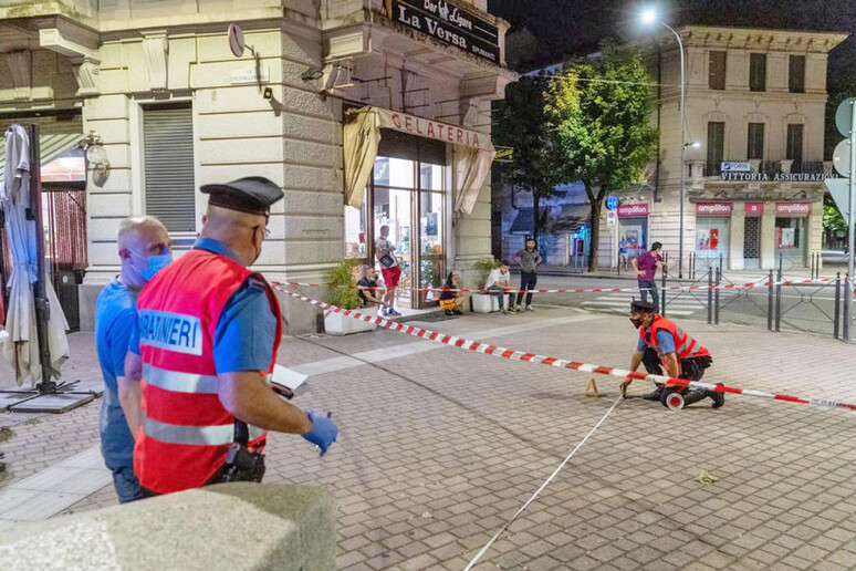 Piazza Meardi, il luogo in cui l 'assessore alla sicurezza Massimo Adriatici ha sparato ad un uomo davanti al bar Ligure uccidendolo - RIPRODUZIONE RISERVATA