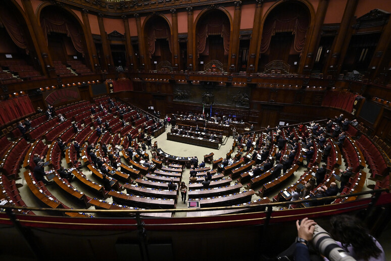 L 	'Aula di Montecitorio durante l 	'intervento del premier, Mario Draghi - RIPRODUZIONE RISERVATA