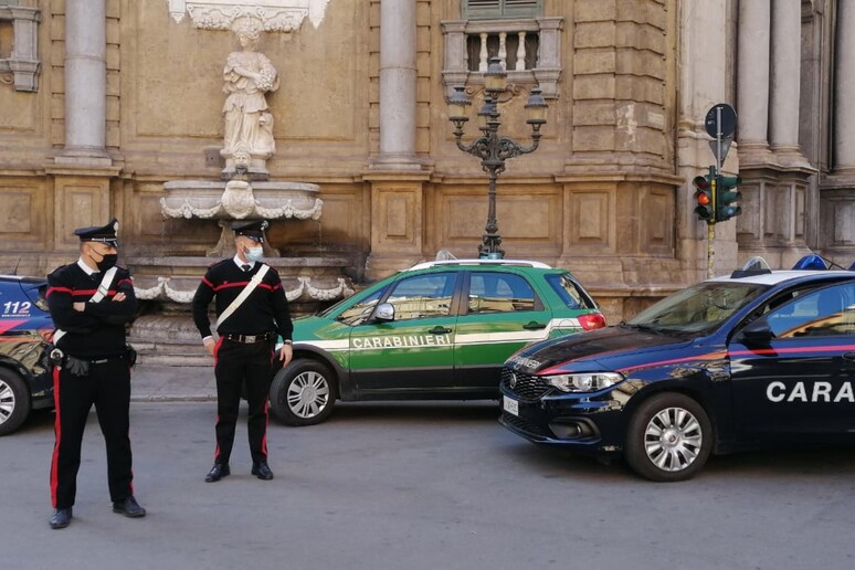 Mafia Colpo A Clan Palermo 15 Misure Cautelari Notizie Ansa It