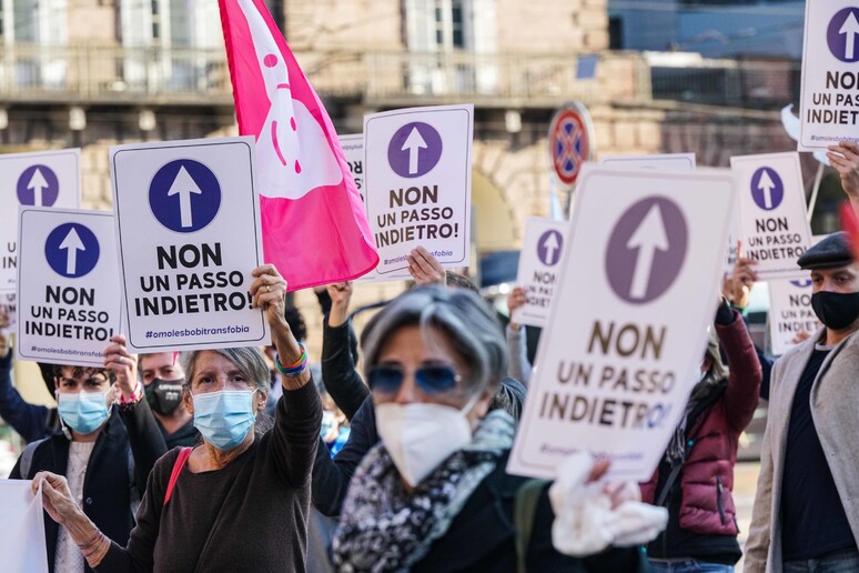 Manifestazione in difesa dei diritti delle donne - RIPRODUZIONE RISERVATA