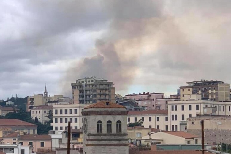 Incendio Nuoro - RIPRODUZIONE RISERVATA