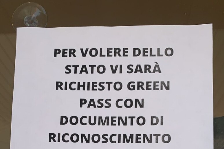 - RIPRODUZIONE RISERVATA