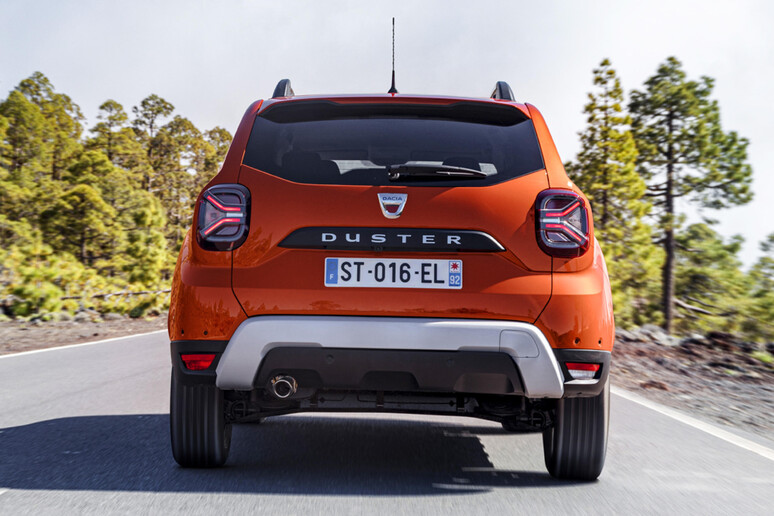 Dacia Duster Extreme, con il gpl arriva quasi ovunque - La Prova di ANSA  Motori 