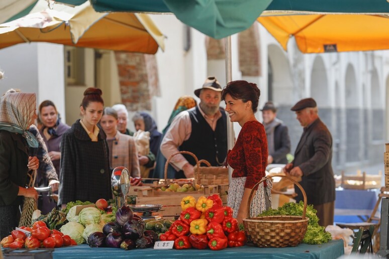 - RIPRODUZIONE RISERVATA