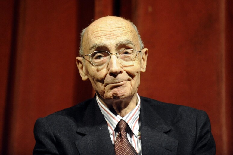 CriticaLetteraria: Il primo romanzo del premio Nobel portoghese, finora  inedito: Saramago prima di Saramago in La vedova