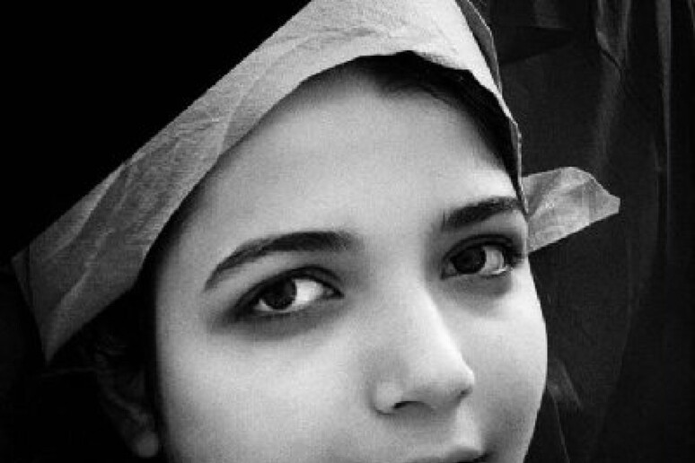 Asra Panahi, la sedicenne morta dopo un pestaggio della polizia - RIPRODUZIONE RISERVATA