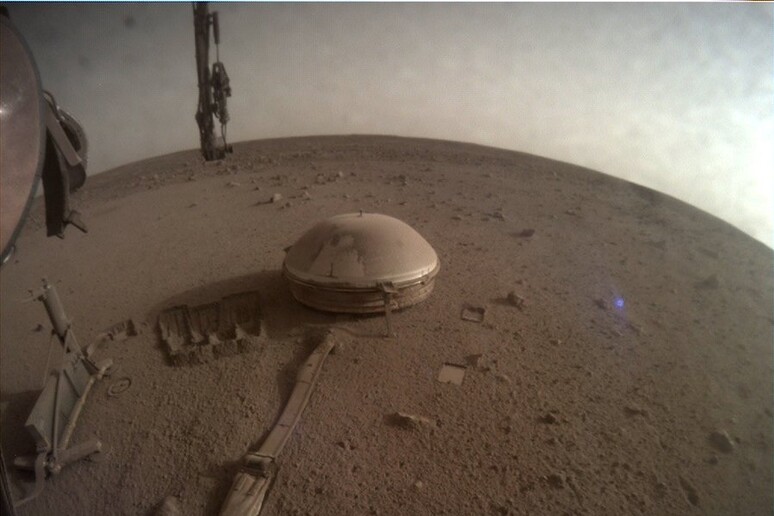 L’ultima immagine di Marte inviata a Terra da InSight (fonte: NASA InSight, Twitter) - RIPRODUZIONE RISERVATA