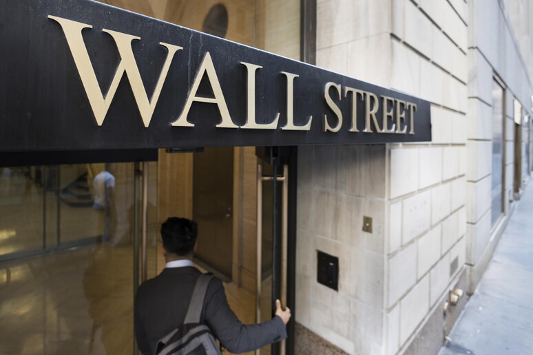 Wall Street - RIPRODUZIONE RISERVATA