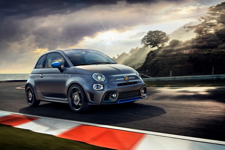 Abarth E-Games: le sfide virtuali in Abarth Scorpion Hot Lap - New Tech 