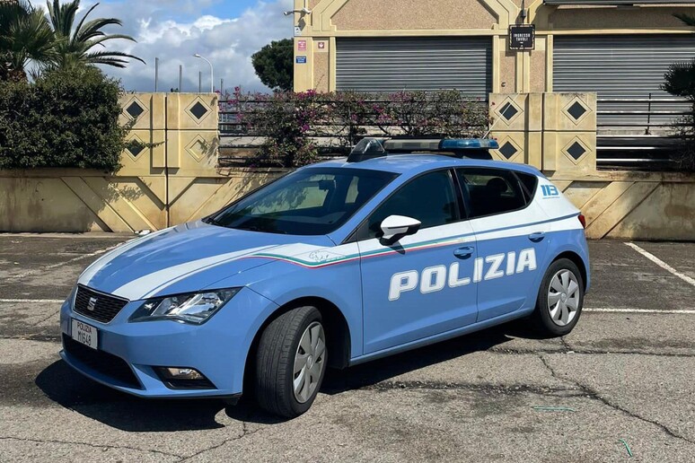 Polizia -     RIPRODUZIONE RISERVATA