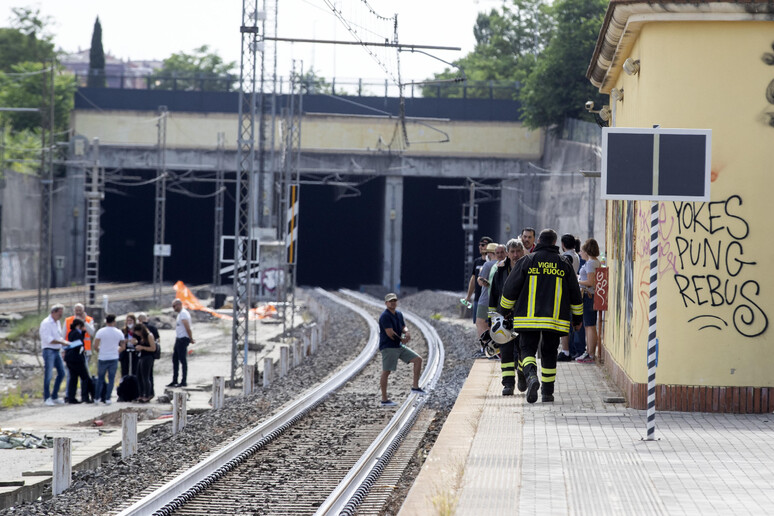 Incidente treno Alta Velocit? in galleria a Roma - RIPRODUZIONE RISERVATA