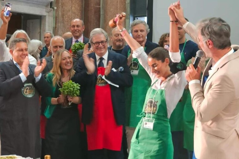 La vincitrice le Campionato mondiale di pesto genovese - RIPRODUZIONE RISERVATA