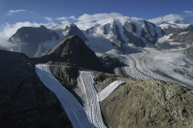 Il ghiaccio sintetico che dalla Svizzera ha conquistato il mondo - SWI