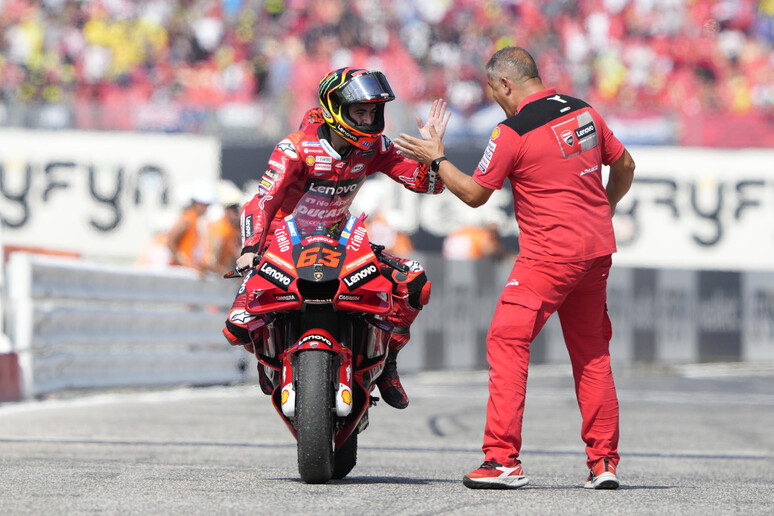 Ducati troca de roupa, e Bagnaia corre com layout amarelo em Misano -  Notícia de MotoGP - Grande Prêmio