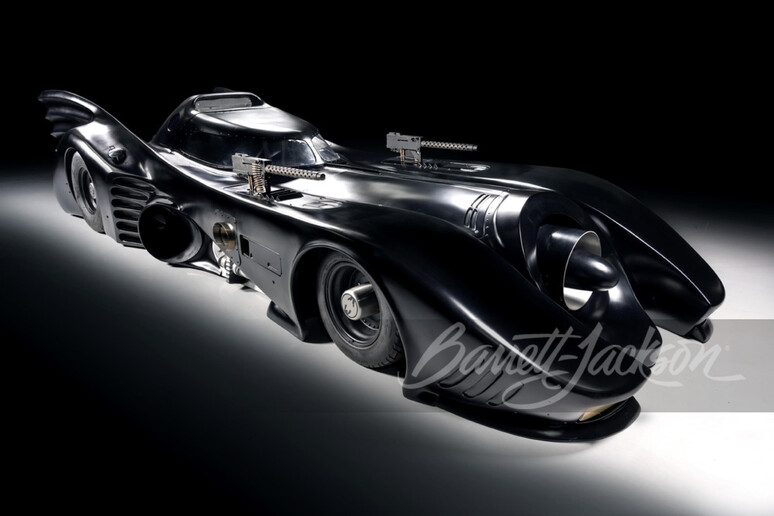 All'asta l'auto di Batman con motore Boeing - Mondo Motori 