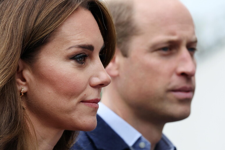 Giorno Memoria, William e Kate incontrano sopravvissuti a Londra