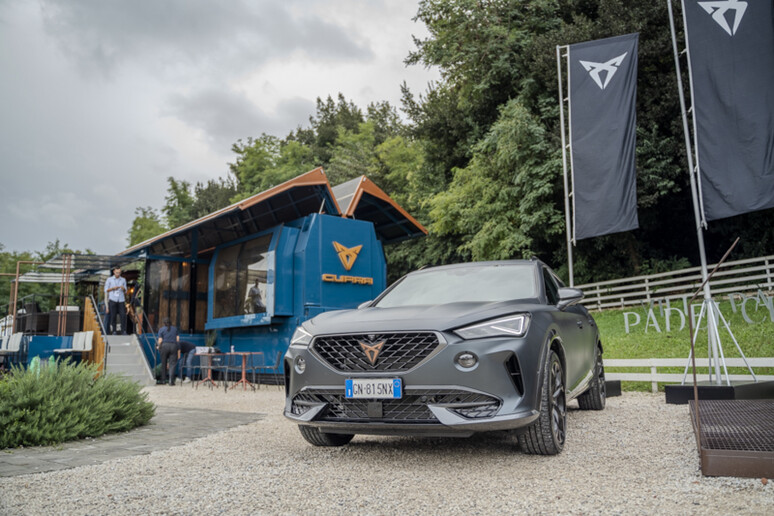 Cupra con il Padel espande gli orizzonti oltre l 'auto - RIPRODUZIONE RISERVATA