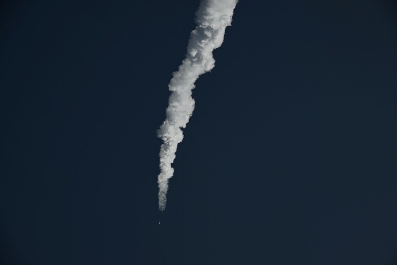 Il lancio della navetta cinese la Shenzhou-17 © ANSA/AFP