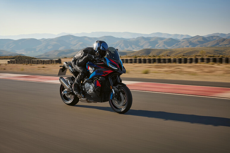 S1000 XR e M1000 XR sono le novità Bmw-Motorrad © ANSA/Bmw-Motorrad