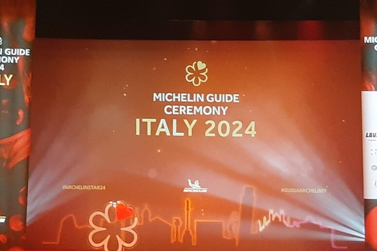 Guida Michelin 2024, salgono a 13 i ristoranti 3 stelle 