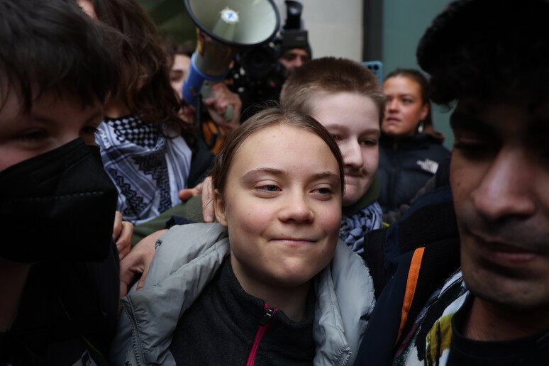 Londra: l 'arrivo di Greta Thunberg in tribunale - RIPRODUZIONE RISERVATA