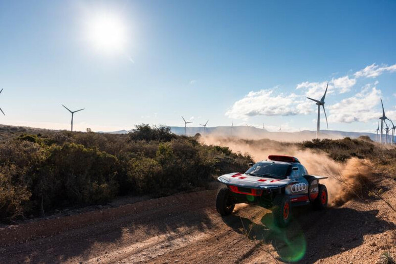 Ultimi passi verso la Dakar per l 'Audi RS Q e-tron - RIPRODUZIONE RISERVATA