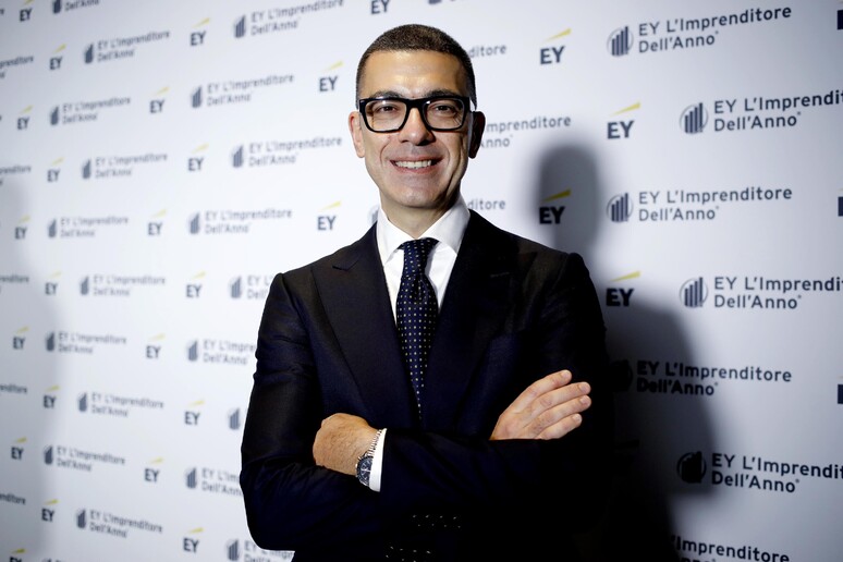 Enrico Lenzi, responsabile italia del premio Ey  'L 'imprenditore dell 'anno ' a Milano - RIPRODUZIONE RISERVATA